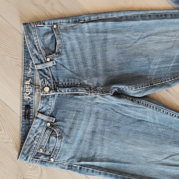 Rock 47 by Wrangler Low Rise Bootcut Jeans, Size 9/10 - Picture 2 of 16